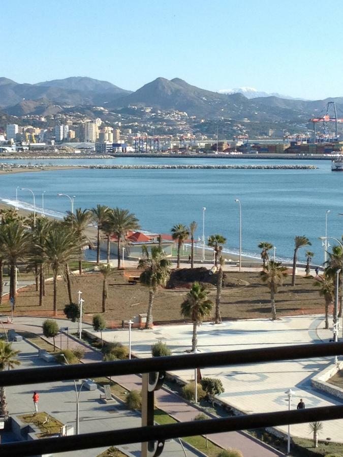 Appartamento Apartamento primera linea Málaga Esterno foto